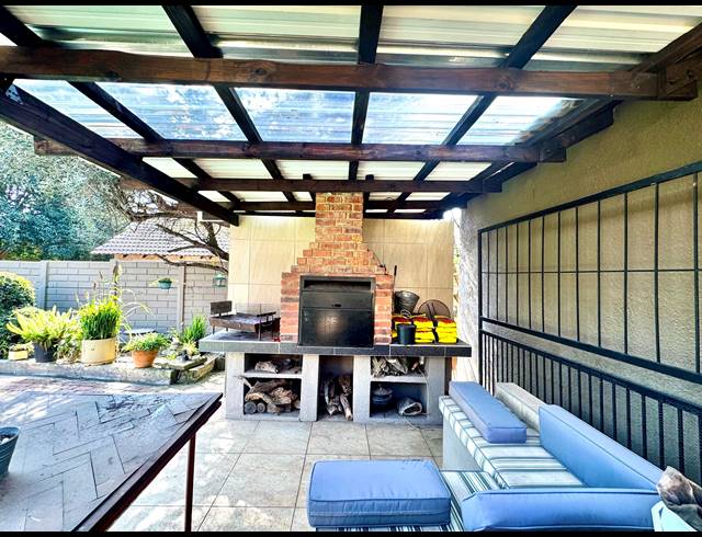 3 BEDROOM HOUSE FOR SALE IN BUURENDAL